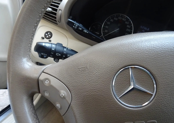 Mercedes-Benz Klasa C cena 16900 przebieg: 278000, rok produkcji 2005 z Puławy małe 277
